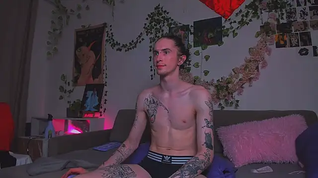 LadyTrep Adlı Modelin Canlı XXX Sohbeti