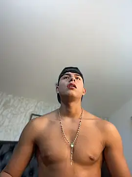 Chat XXX ao vivo de Lander_Cruz
