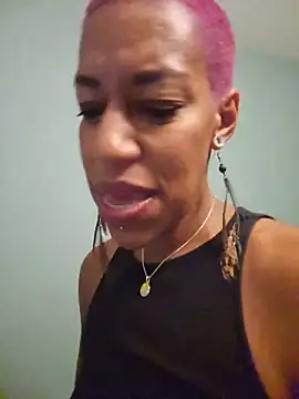 Goldenlace's Live XXX Chat