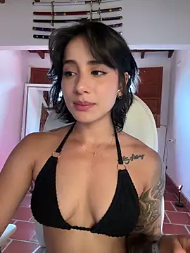 Ale_Lewis Chat XXX live