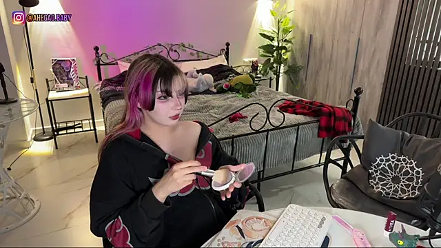 h3ntai_baby's Live XXX Chat