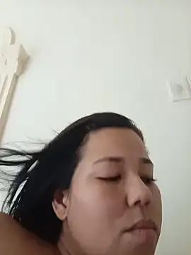 LaDiabla_31's Live XXX Chat