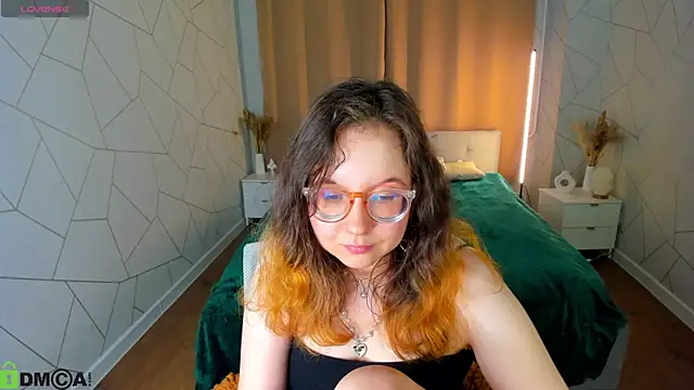 Aleks-casterrr's Live XXX Chat