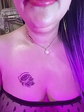Chat XXX en directo de Doodqueen