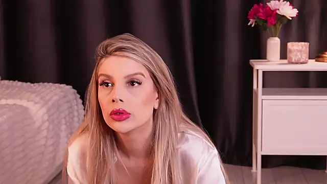 Chat +18 de ClaireLust ao vivo