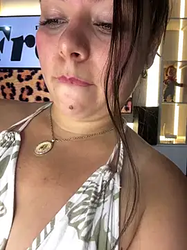Sarita_21's Live XXX Chat