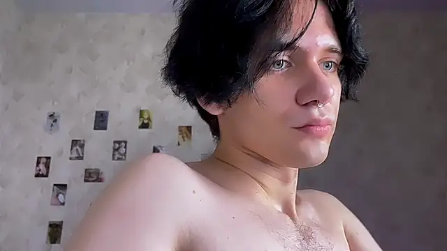 XXX chat uživo modela Zombde