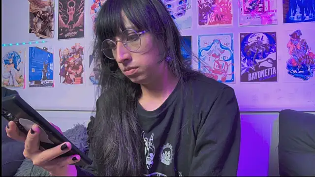 Chatroom XXX en direct de snowblack_