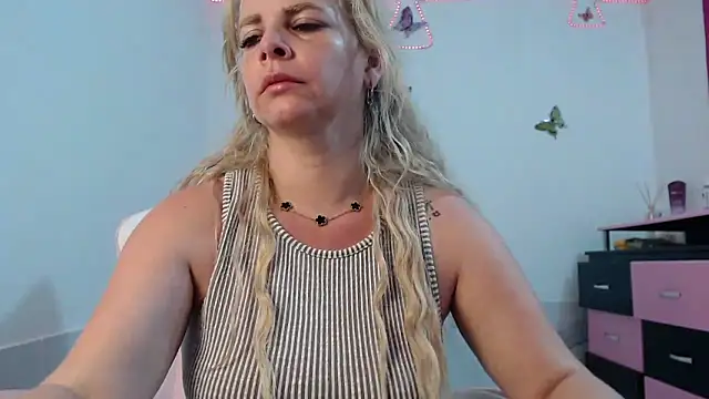 HannaBrave Live XXX-Chat