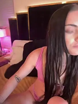 KarissaChantelle Adlı Modelin Canlı XXX Sohbeti