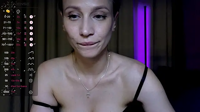Chat XXX ao vivo de Alice_Wonders