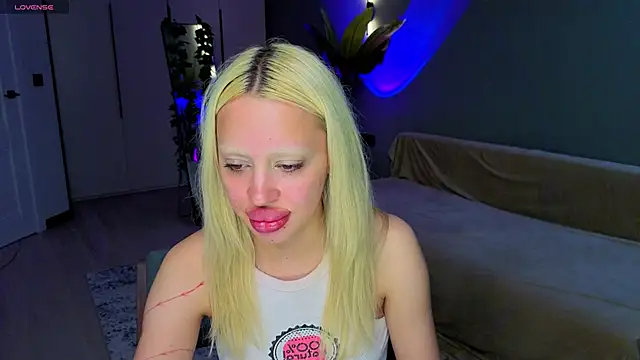 Luna_Beverly live XXX chat