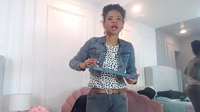 Онлайн чат XXX ChantalGarner