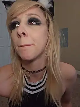 Chat +18 de AmethystFoxx ao vivo