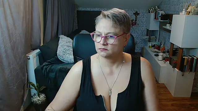 bigtits4you's Live XXX Chat