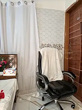 Bristy-'s Live XXX Chat