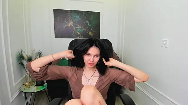 AlicePertim XXX чат на живо