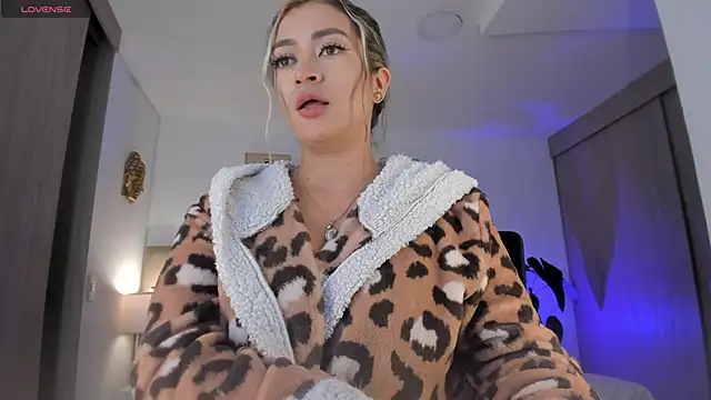 Victoria_romanox Chat XXX live