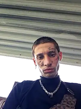 XXX chat uživo modela CamsWRLD