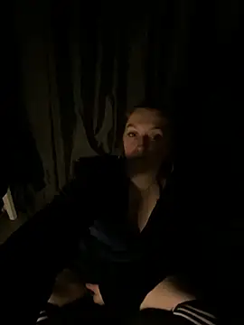 Stoner_BarbieXX 라이브 XXX 채팅