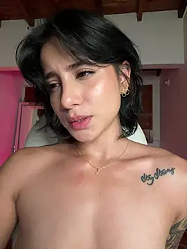 Ale_Lewis élő XXX-chatje