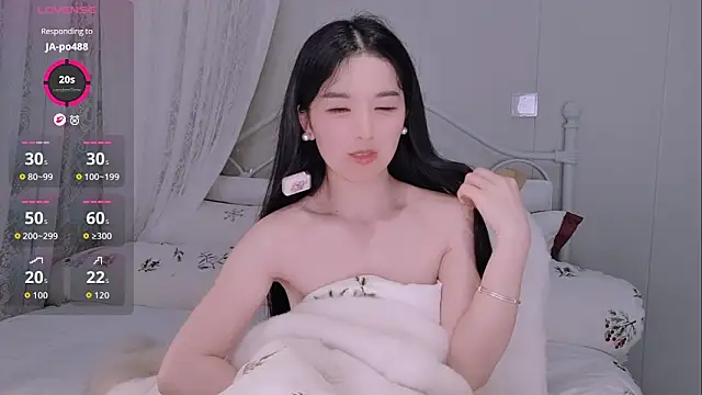 XXX chat uživo modela BingLin-