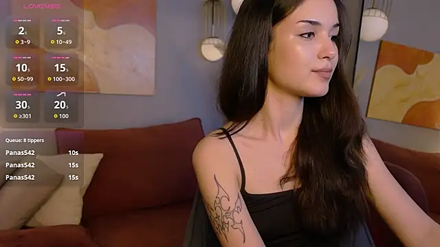 SkinnyEllie Chat XXX live