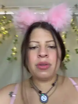 دردشة Kitty_vibes الجنسية المباشرة