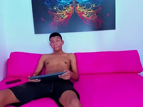 Chat +18 de Sweet_babys69 ao vivo