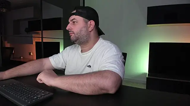 DravenPeak Live XXX-chat