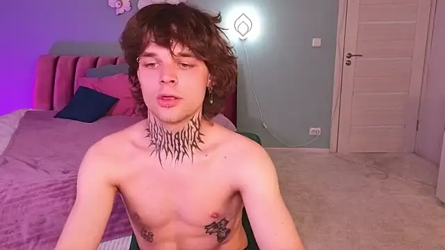 Chat +18 de smoozie_kun ao vivo