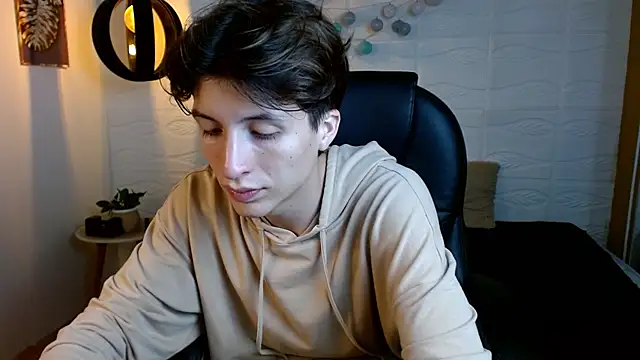 Marcovioletn Live XXX chat