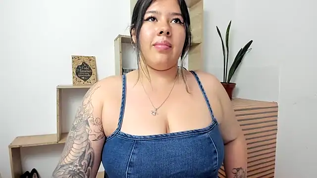 LinaBrowm Chat XXX live
