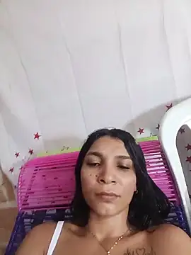 chikivivi-'s Live XXX Chat