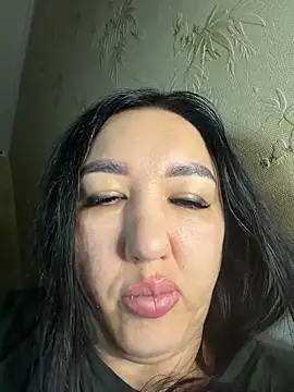 Naughtbaby_2025 Obrolan Langsung XXX