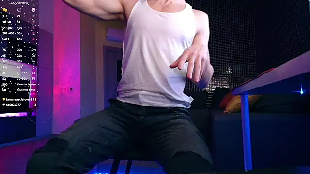 ChristianLevine_ Adlı Modelin Canlı XXX Sohbeti