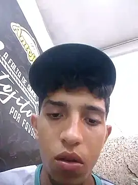 Noscay Show in webcam