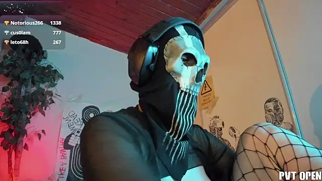 XXX chat uživo modela cos_operator