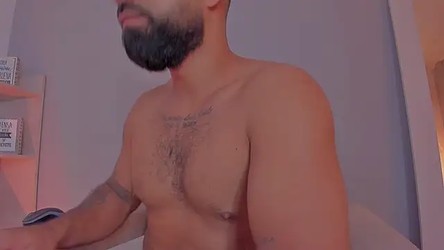 KylliamLevis Adlı Modelin Canlı XXX Sohbeti