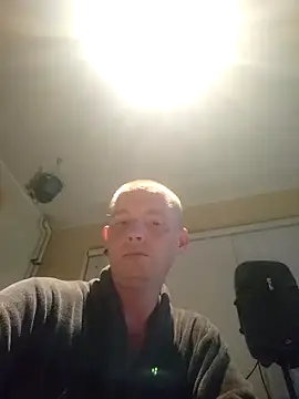 piercingpik live XXX chat