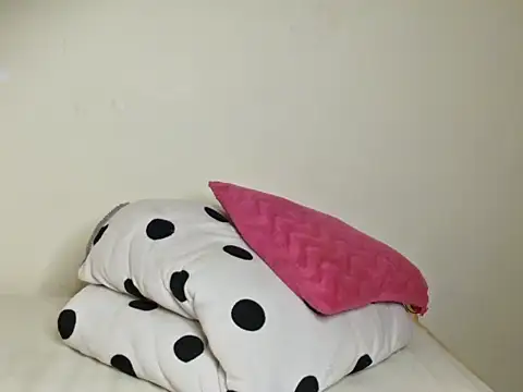 mardhiyah Live XXX-chat