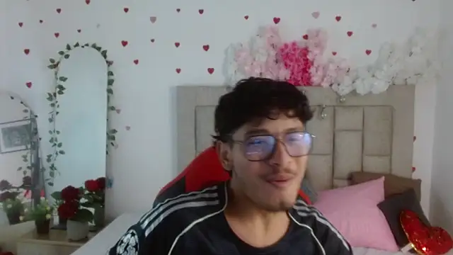 Chat +18 de blackfox_desire ao vivo
