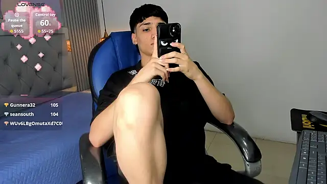 Chat XXX en directo de SamBlack_