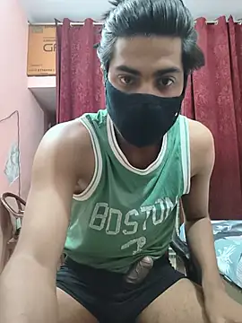 Fucker_111 即時 XXX 聊天