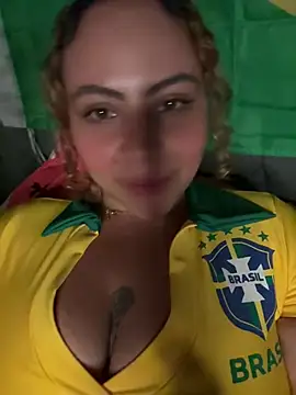 Chloe_Leaozinho XXX чат на живо