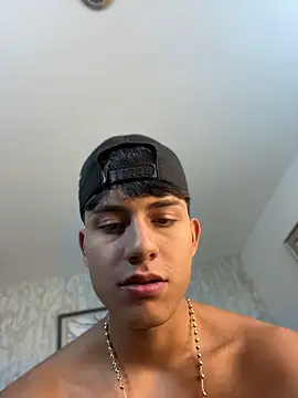 Chat +18 de Lander_Cruz ao vivo