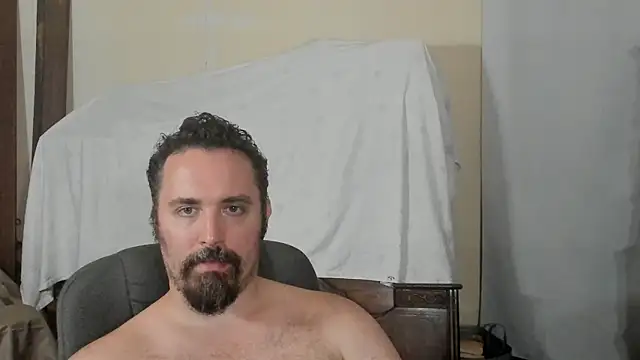 Chat +18 de Metalstud ao vivo