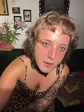 EmilieBraun's Live XXX Chat