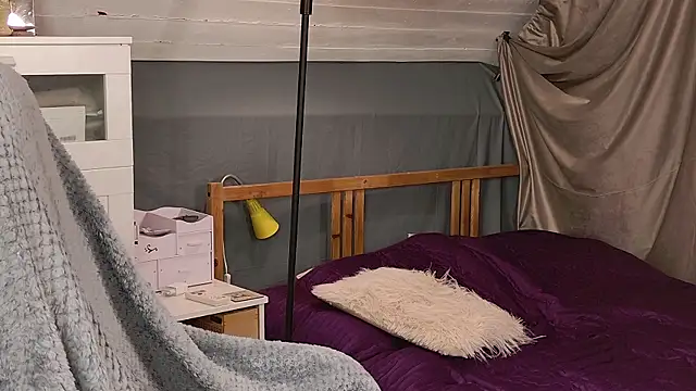 Lunavira – Naživo XXX chat