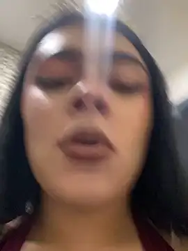 دردشة Lummii_ الجنسية المباشرة